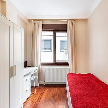 Modern/central/close To Metro&seaside/cinema System * Istanbul