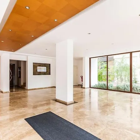 Modern/central/close To Metro&seaside/cinema System *